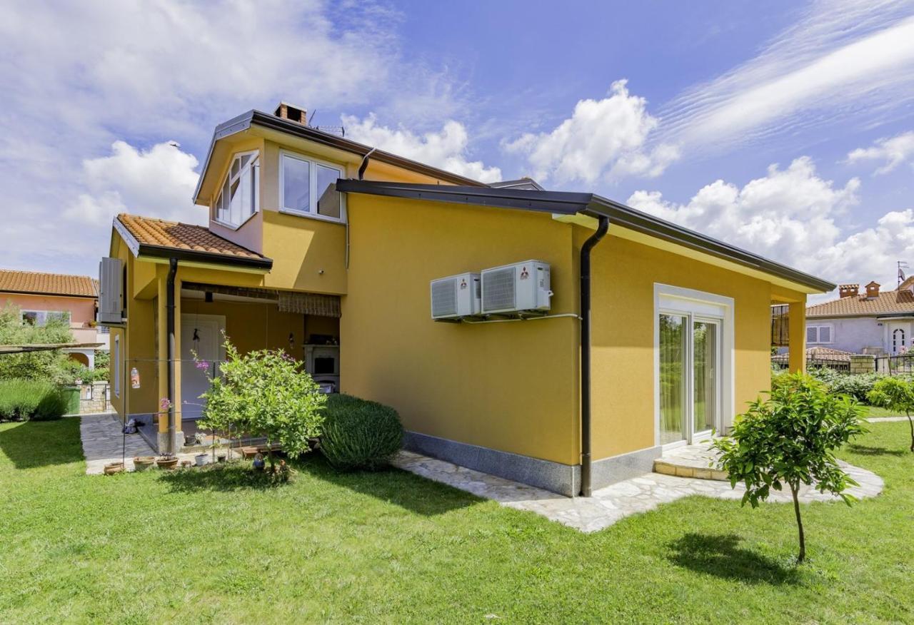 Bozica House With Apartment Umag Exteriör bild